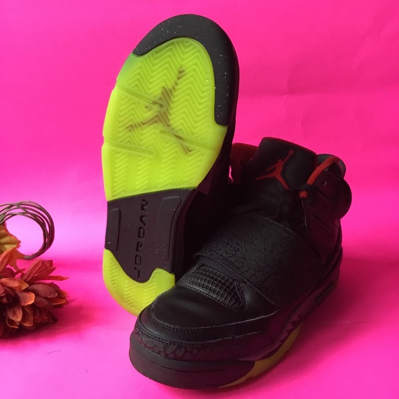 Jordan son of mars Yeezy's size 5.5 women's 7 - Picture 5 of 8